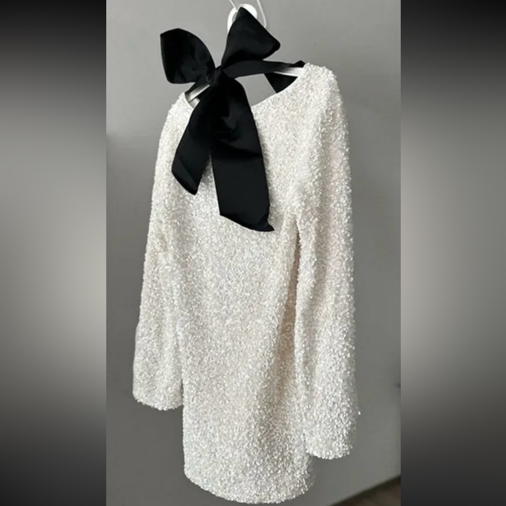 ***It is NOT H&M brand.*** White sequins Dress  W/Black Bow & Long Sleeve
